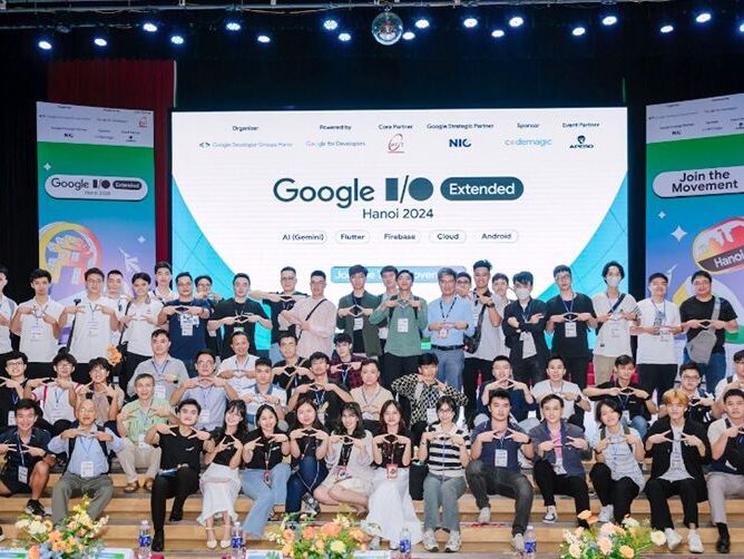 Hơn 500 lập trình viên tham dự sự kiện Google I/O Extended Hanoi 2024 tại Học viện Công nghệ Bưu chính Viễn thông